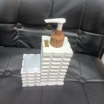 جا مایع و اسکاچ مخملی  سفید با پمپ طرح چوب - Image 3